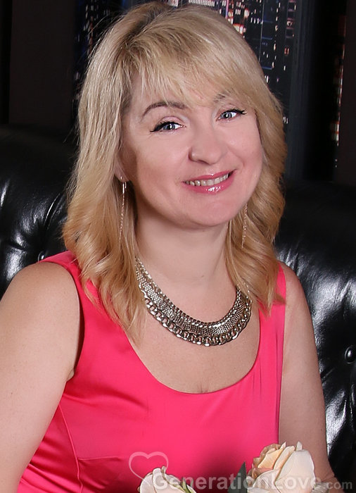 Elena, 59, Ukraine