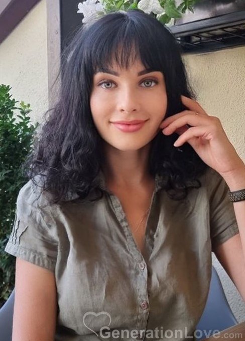 Halyna, 44, Ukraine