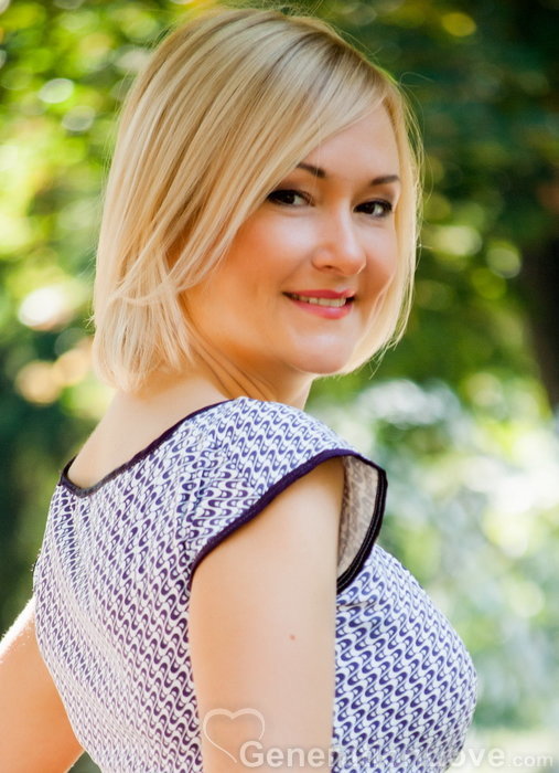 Elena, 43, Ukraine