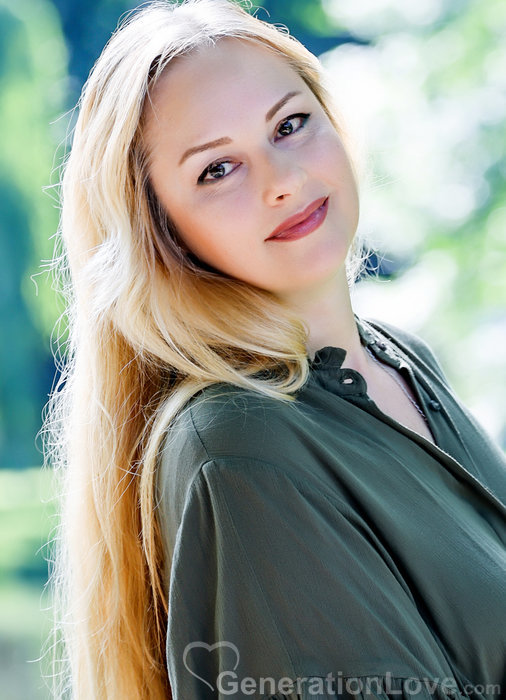Larisa, 58, Ukraine