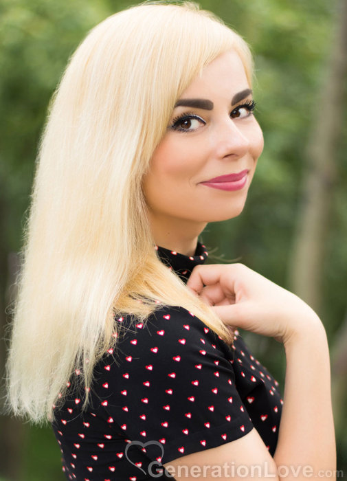 Elena, 39, Ukraine