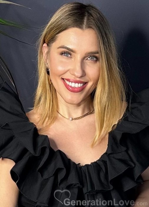 Viktoriia, 42, Ukraine