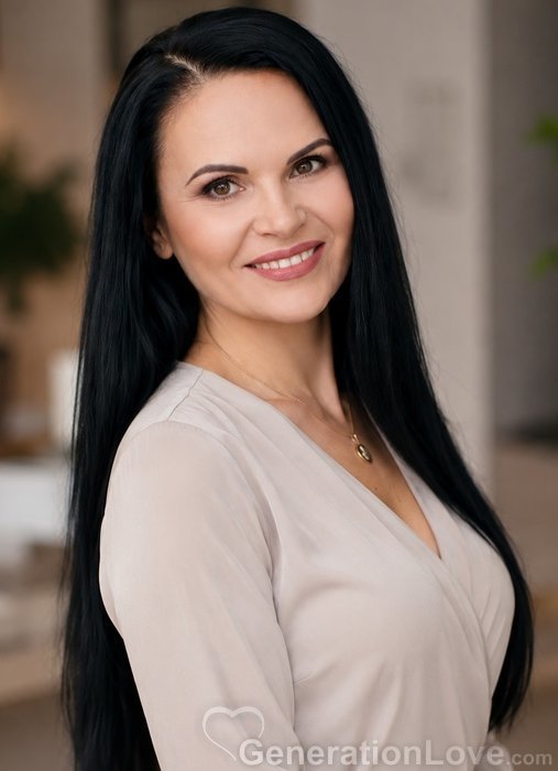 Elena, 41, Ukraine