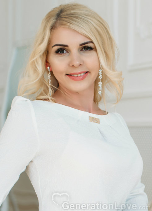 Larisa, 40, Ukraine
