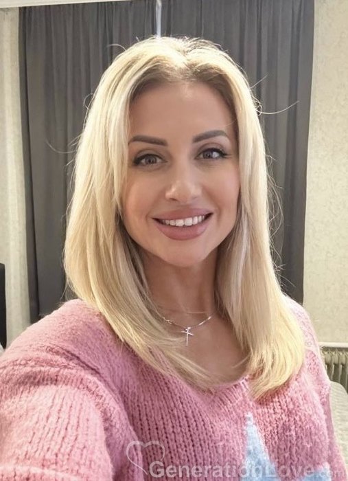 Olga, 45, Ukraine