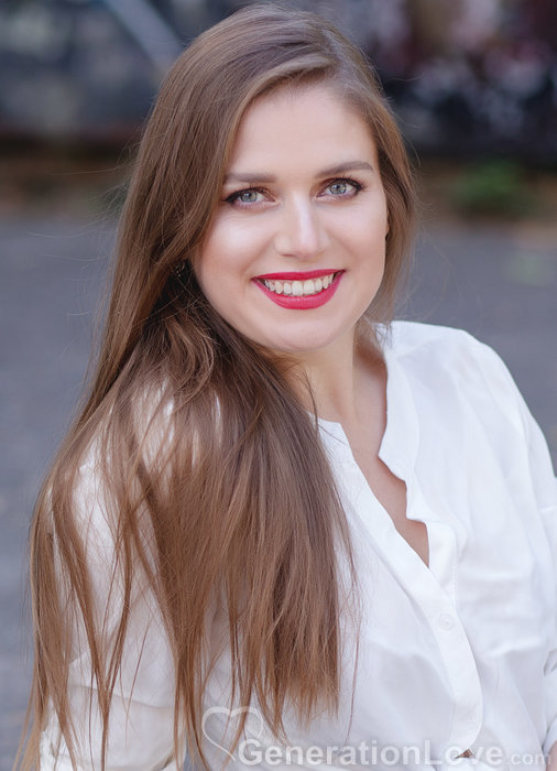 Alexandra, 39, Irland