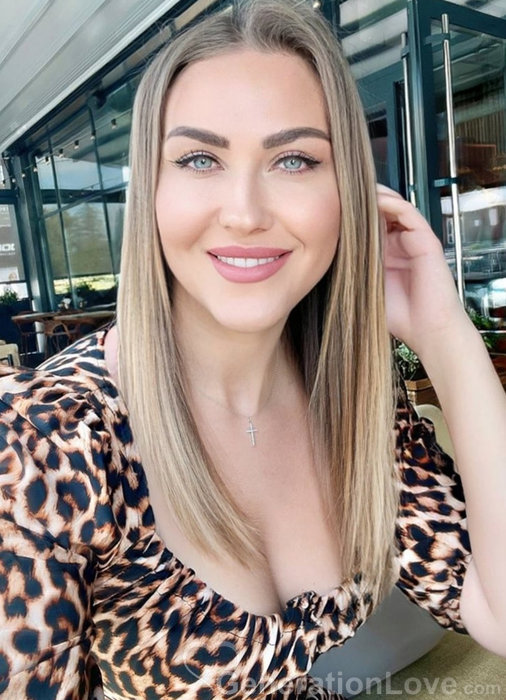 Iryna, 32, Украина