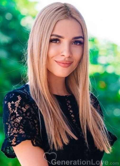 Karina, 25, Ukraine