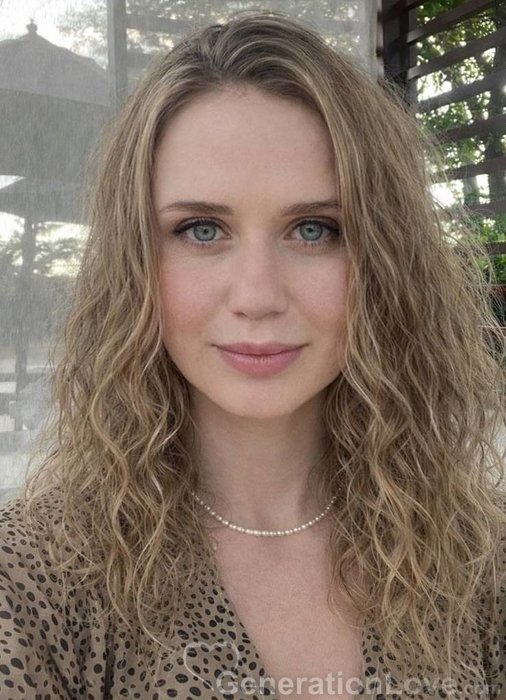 Yana, 32, Великобританія