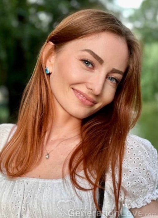 Yulia, 40, Украина