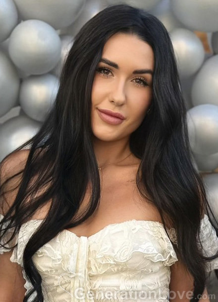 Yana, 25, Ukraine