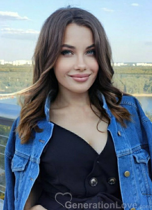 Viktoria, 22, Ukraine